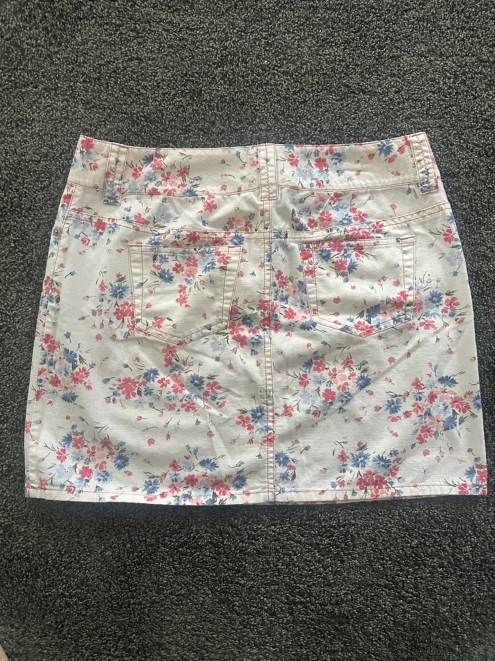 LOFT White Mini Skirt W/Pink Blue Floral Print 5 Pocket 3 Buttons Zipper 8P